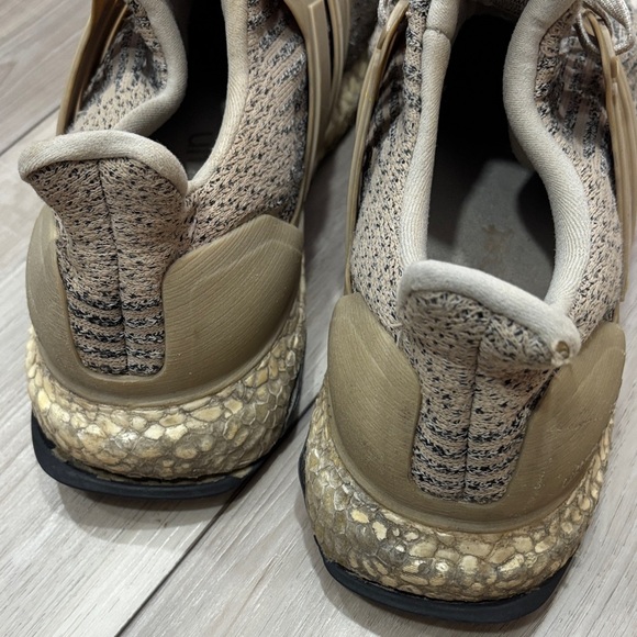 Adidas men’s Sneakers Size 10 GUC - Picture 4 of 12